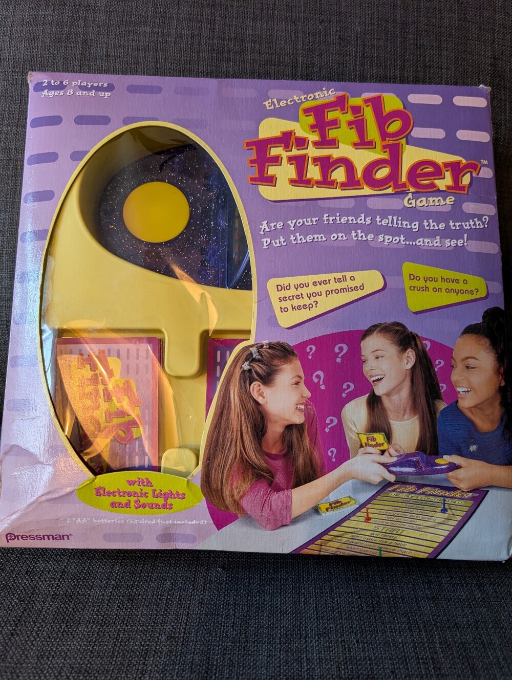 Vintage 2000 Electronic Fib Finder Game